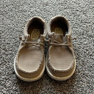 Hey Dude Tan Knit Loafers